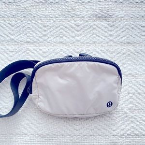 LuluLemon Everywhere Belt bag in White Opal